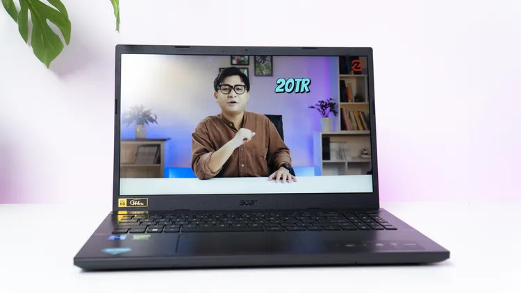 Màn hình laptop Acer Aspire 7 hiển thị hình ảnh sắc nét