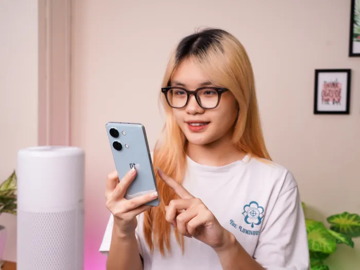 OnePlus Nord 3 5G đang được sạc pin