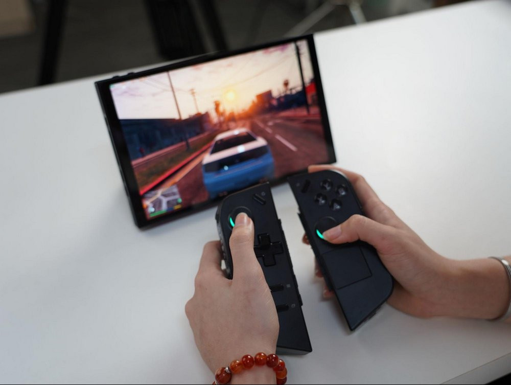 Tay cầm Lenovo Legion Go