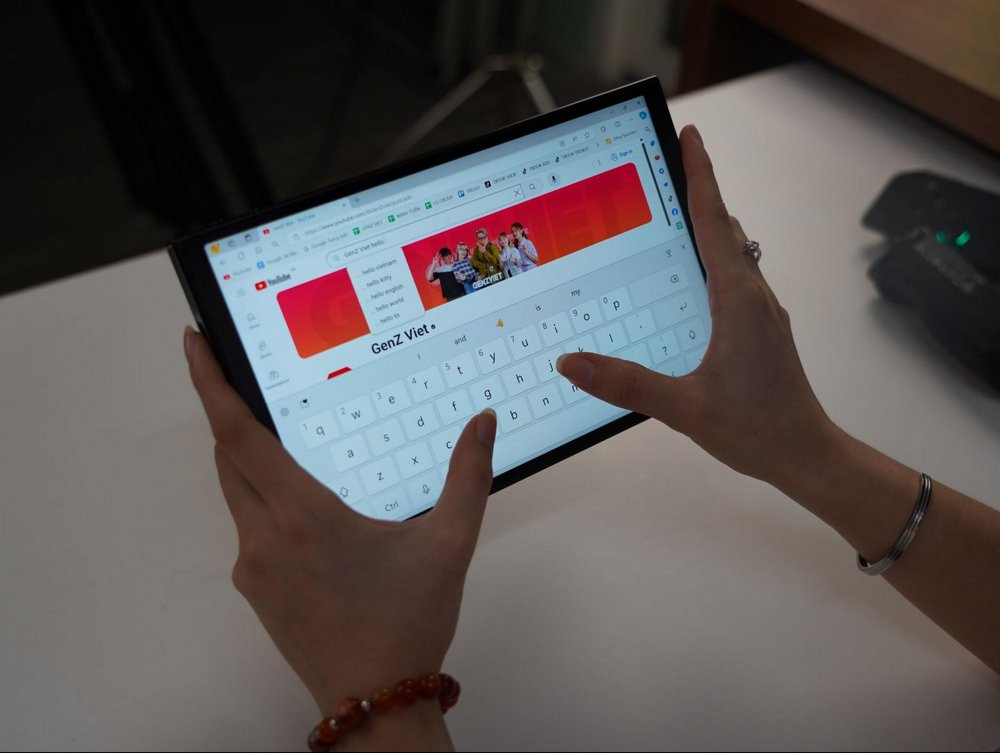 Tay cầm phải Lenovo Legion Go