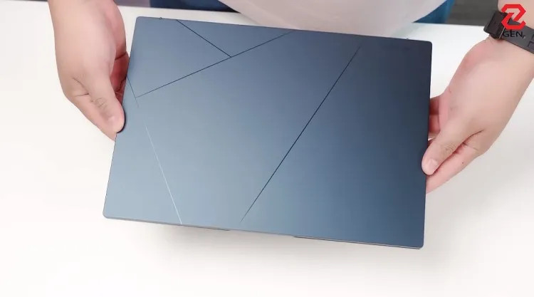 Thiết kế ASUS Zenbook 14 OLED (UX3405)